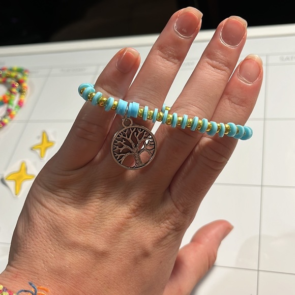 Tree 🌳 - Picture 2 of 2